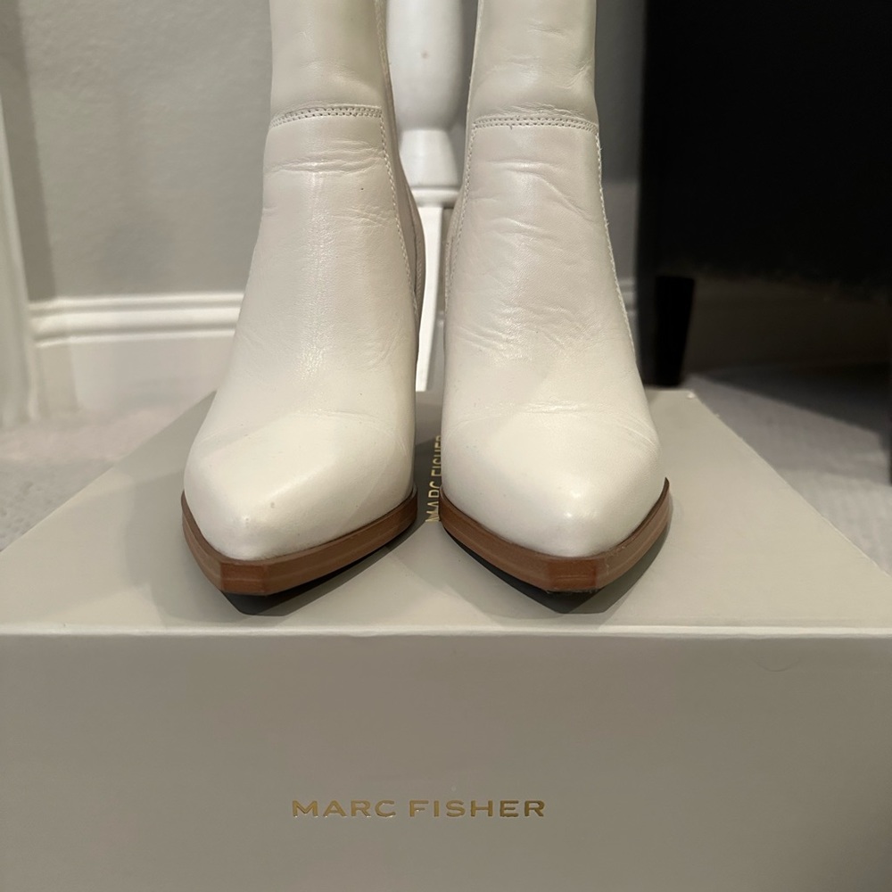 Marc Fisher Size 7 Like New! - image 2